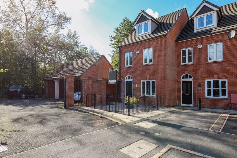 3 bed end terrace house for sale in Hallbridge Gardens, Bolton BL1 Zoopla