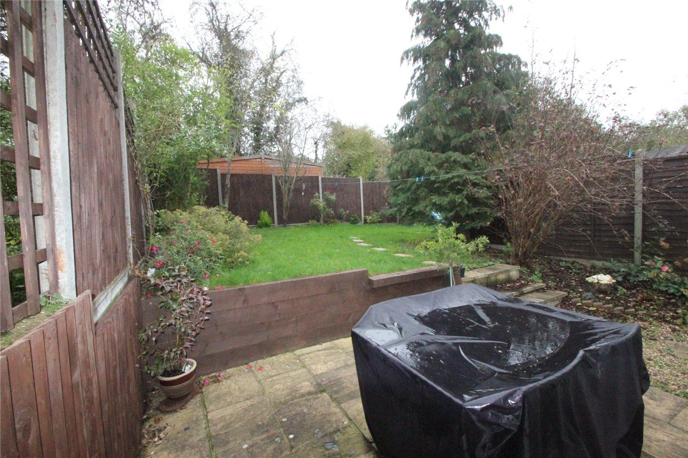 3 bed flat for sale in Abercorn Road, Mill Hill East, London NW7 Zoopla