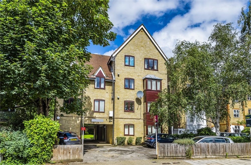 Wyndham Lodge, 24 The Grove, Isleworth, Greater London TW7  