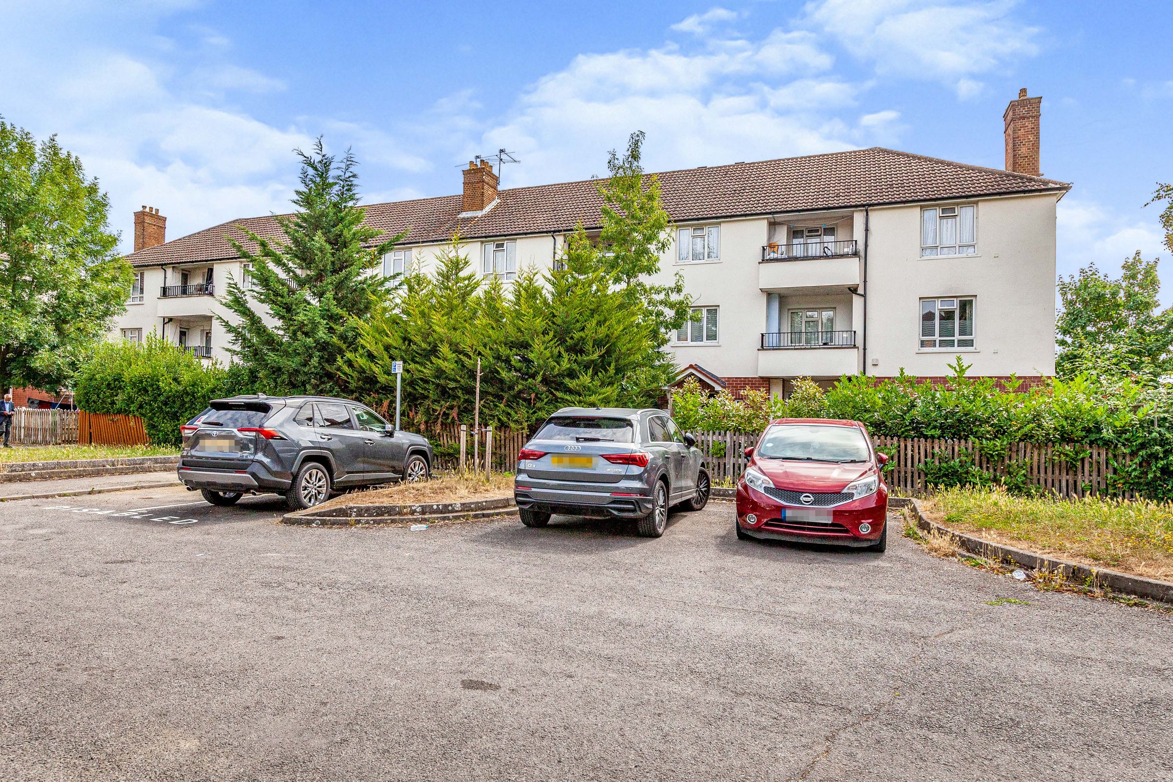 2 bed flat for sale in Darrell Close, Slough SL3 Zoopla