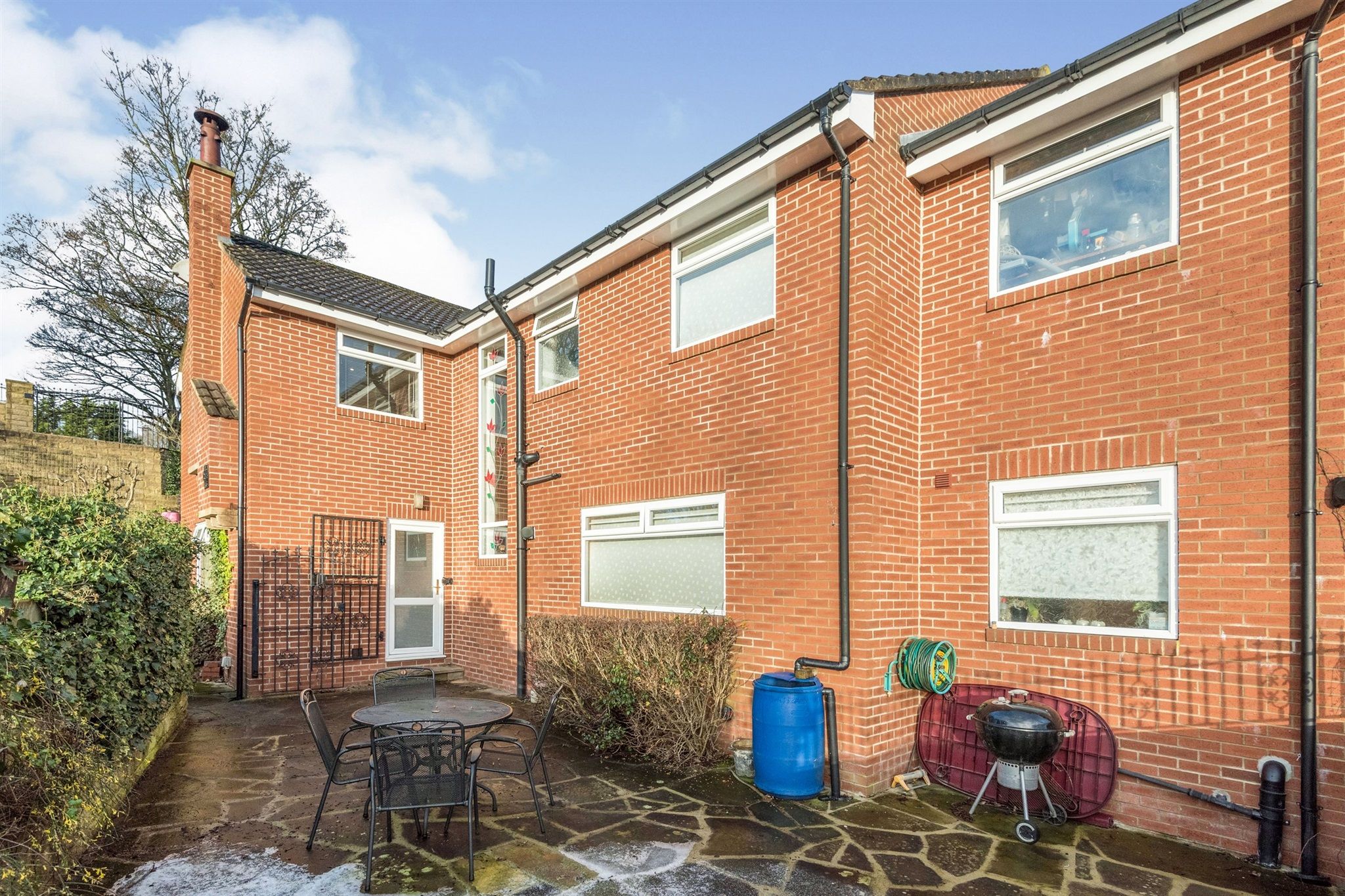 Sunningdale, Bradford BD8  