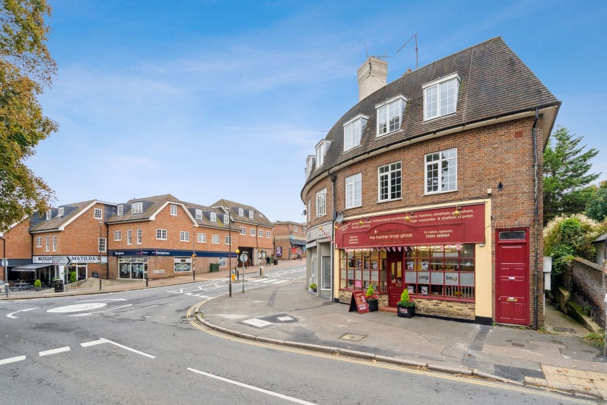 2 bed to rent in Station Approach, Great Missenden HP16 Zoopla