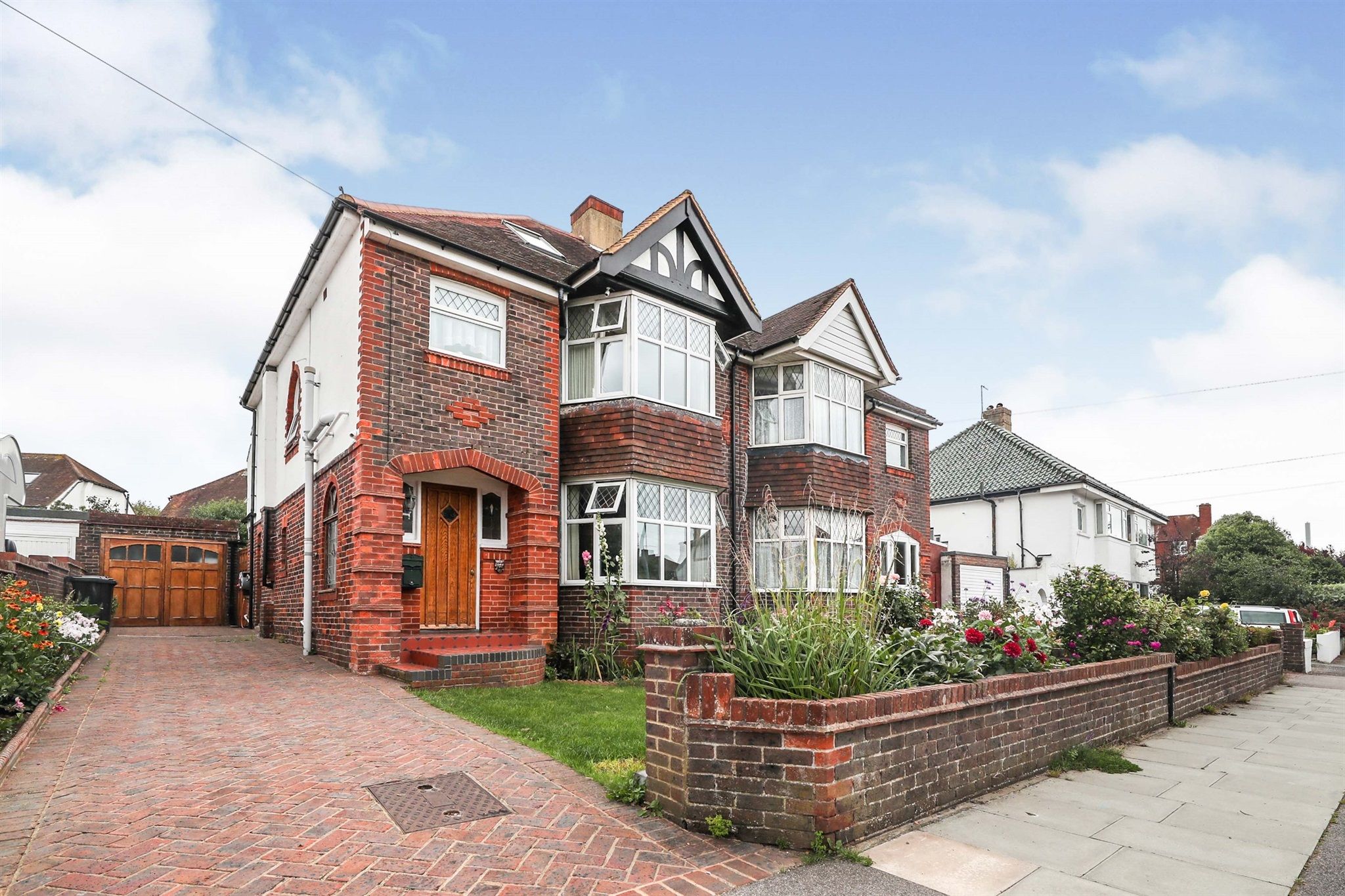 Court Farm Road, Hove BN3