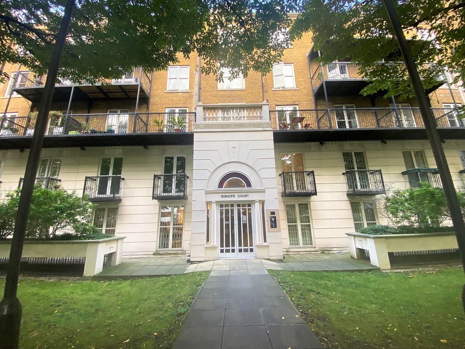 2 bed flat for sale in Bridge Road, London W2 Zoopla