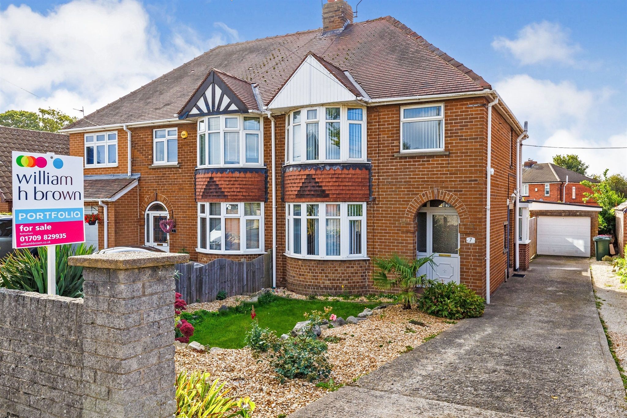 3 bed semidetached house for sale in Hollings Lane, Ravenfield