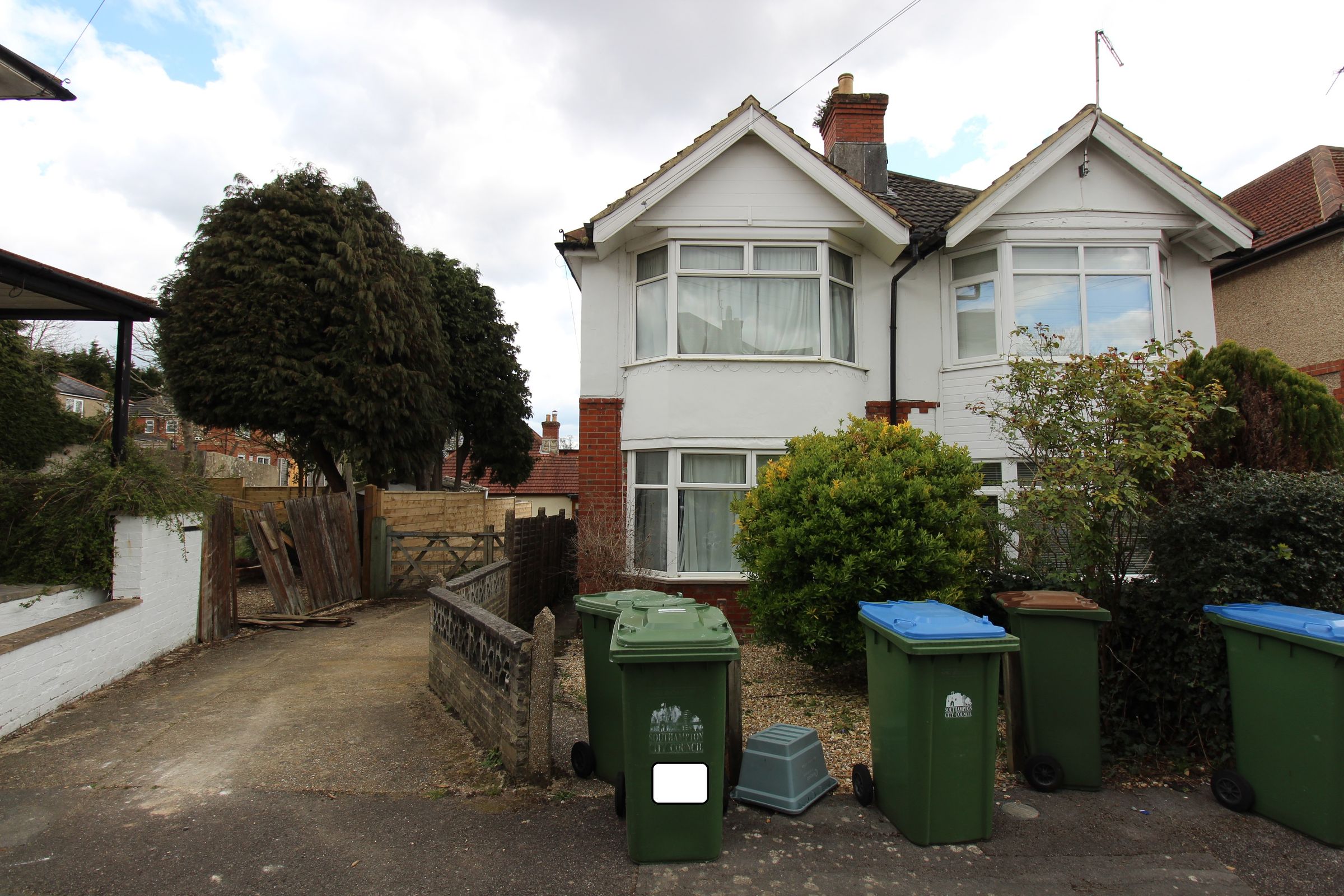 4 bed semidetached house for sale in Roselands Gardens, Southampton SO17 Zoopla
