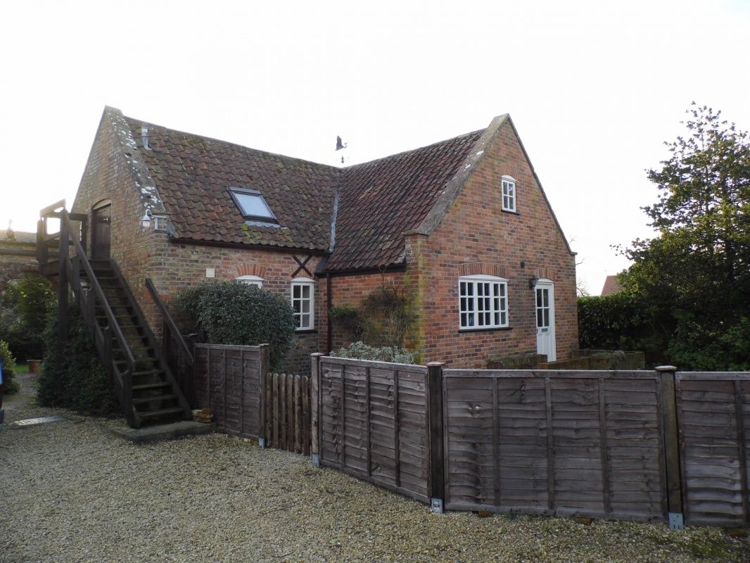 2 bed bungalow to rent in Frampton On Severn, Gloucester GL2 Zoopla