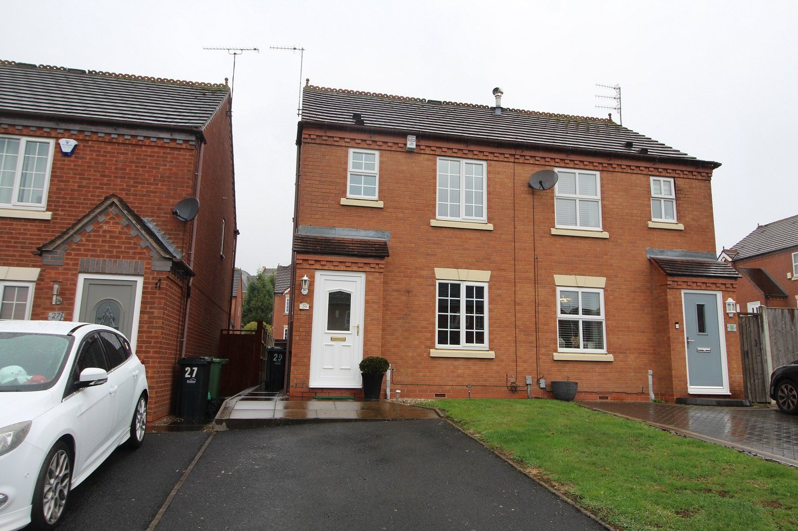 2 bed semidetached house for sale in Cardoness Place, Dudley, West