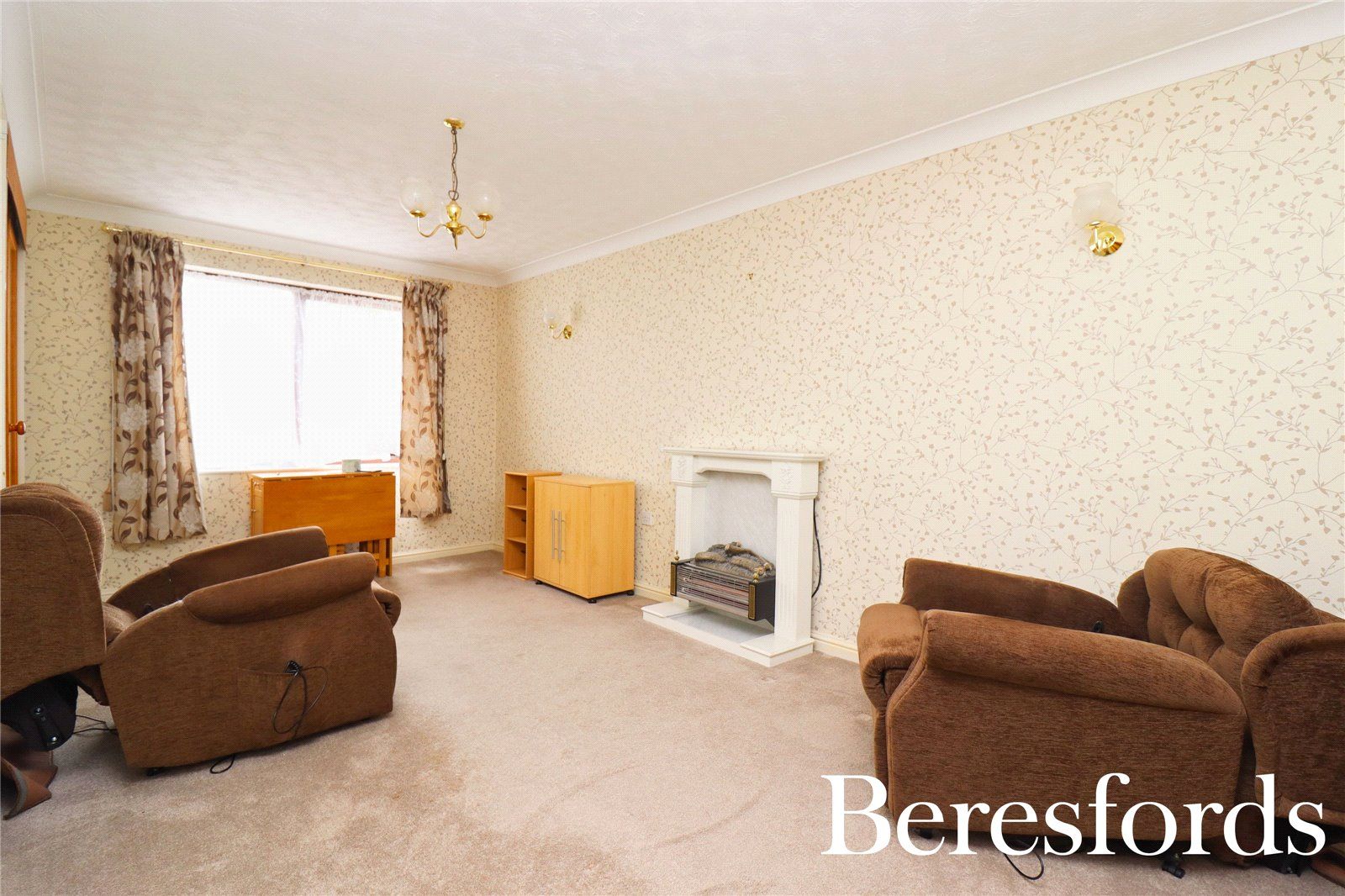 1 bed flat for sale in Park Lodge, Queens Park Avenue CM12 Zoopla