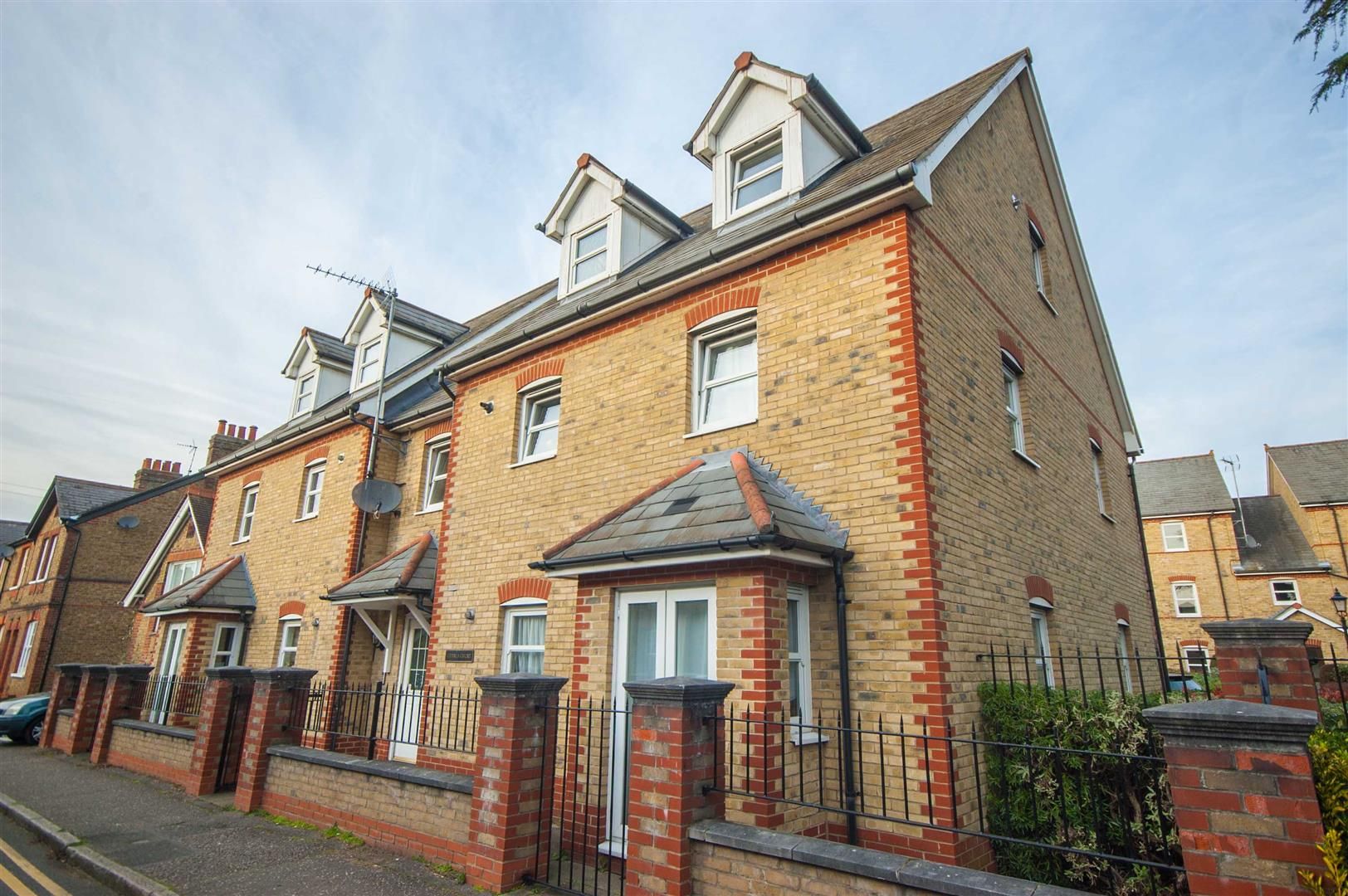 Primrose Hill, Nr City Centre, Chelmsford CM1