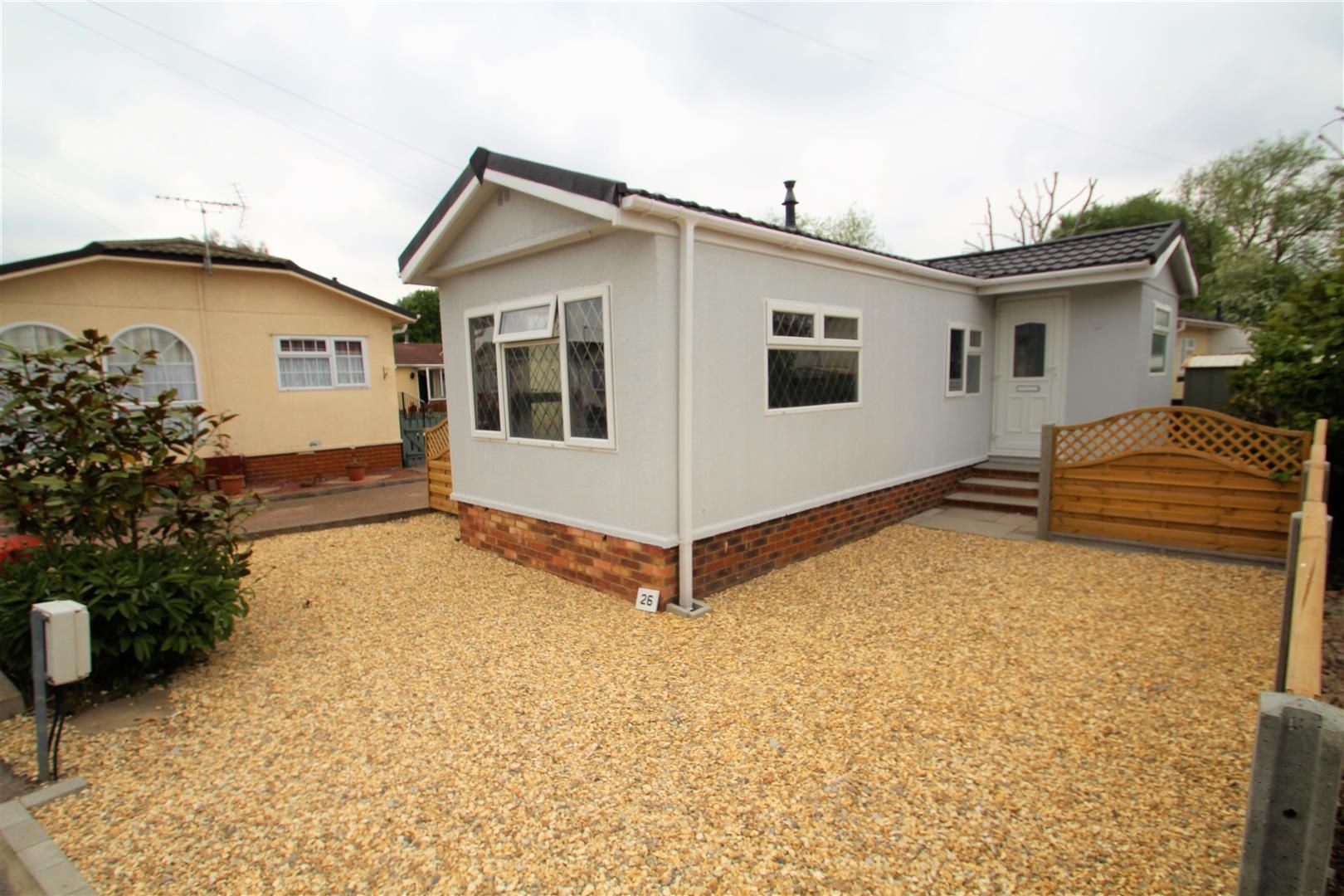 2 bed mobile/park home for sale in Mayfield Caravan Park, Thorney Mill