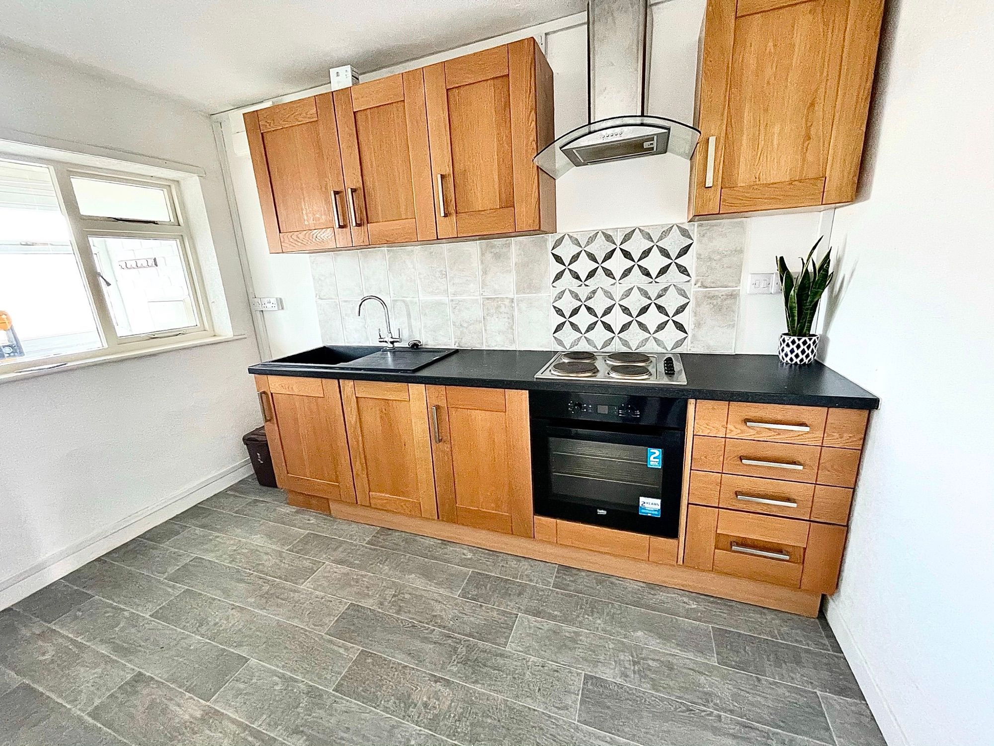 2 bed flat for sale in Caerleon Road, Newport NP19 Zoopla
