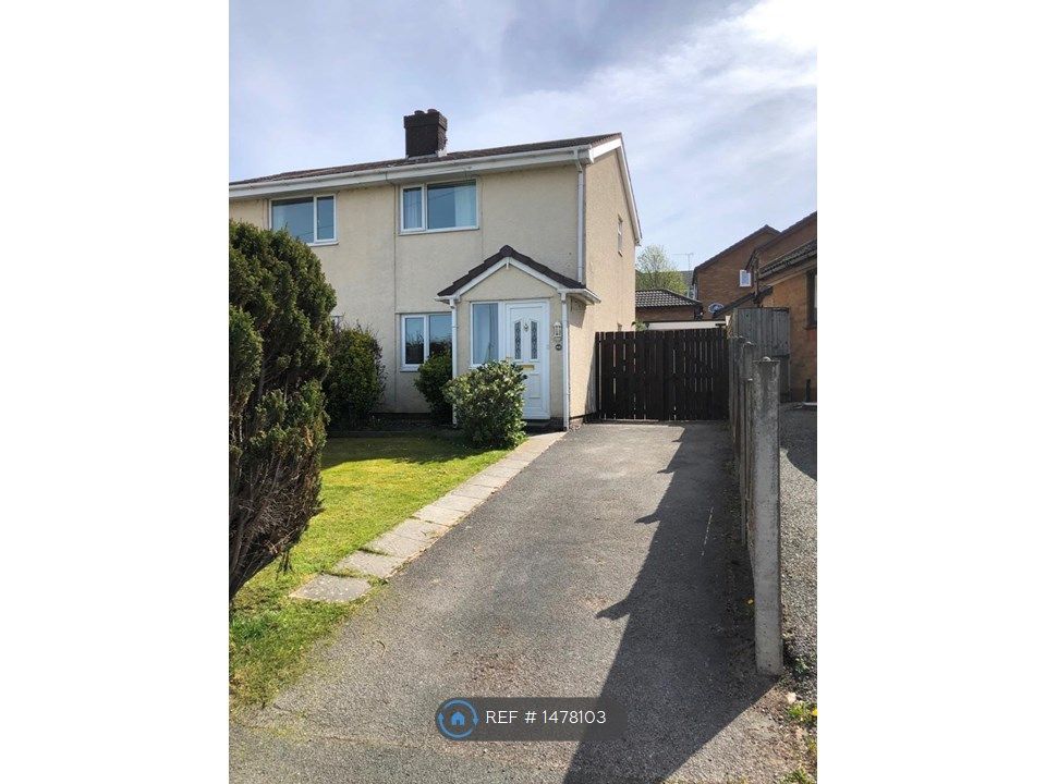 2 bed semidetached house to rent in Pentregwyddel Road, Llysfaen