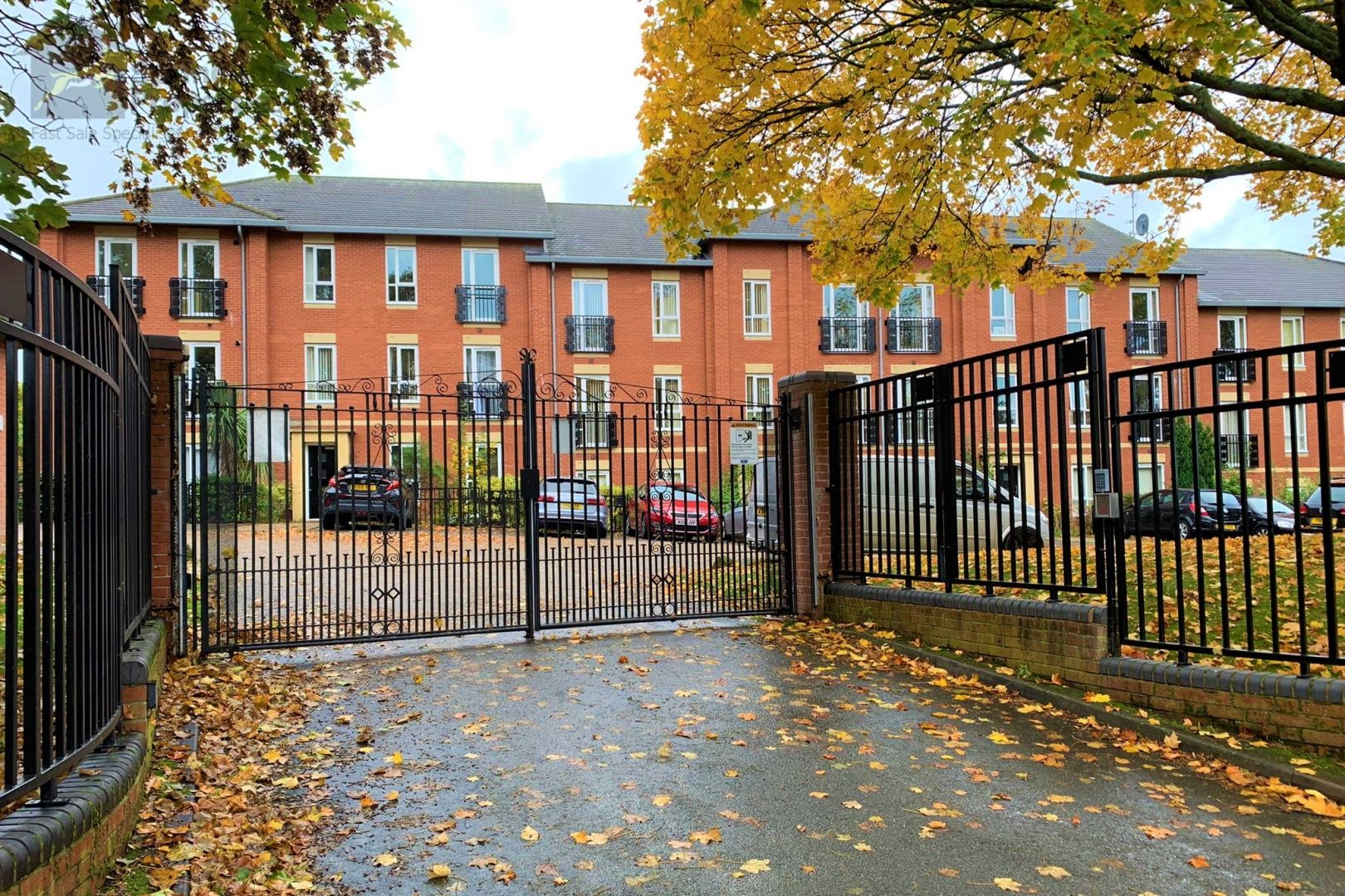 2 bed flat for sale in Lowbridge Walk, Bilston, West Midlands WV14 Zoopla