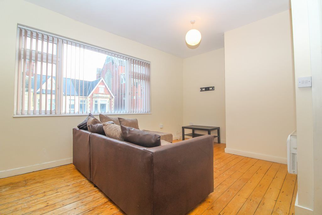 3 bed flat to rent in Albany Road, Roath, Cardiff CF24 Zoopla