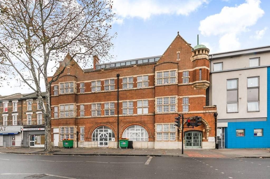 2 bed flat for sale in Barking Road, Plaistow, London E13 Zoopla