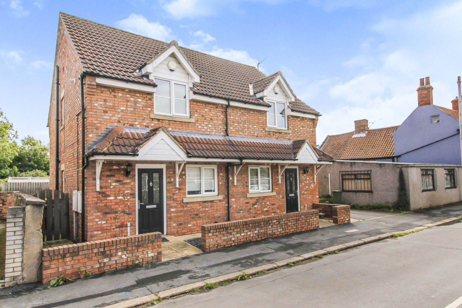 2 bed semidetached house for sale in North Street, Crowle DN17 Zoopla