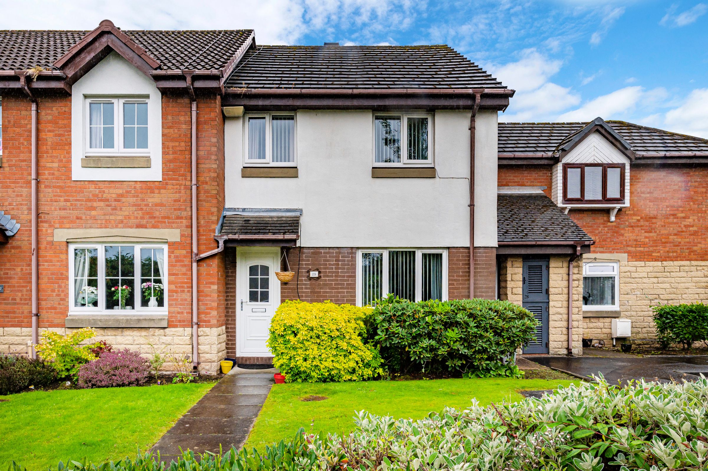 3 bed property for sale in 29 Buchlyvie Gardens, G64 Zoopla