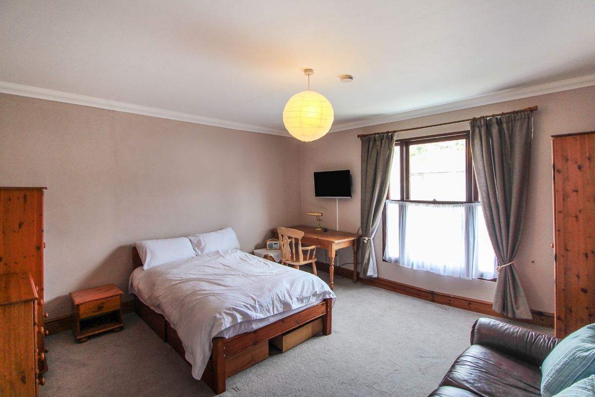 Studio to rent in Lichfield Grove, London N3 Zoopla