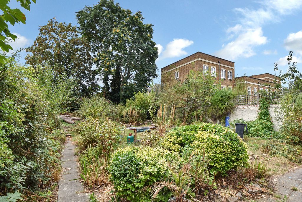 1 bed flat for sale in Camberwell New Road, London SE5 Zoopla