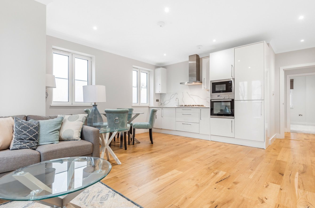 Hendon Park View, Great North Way, London NW4  