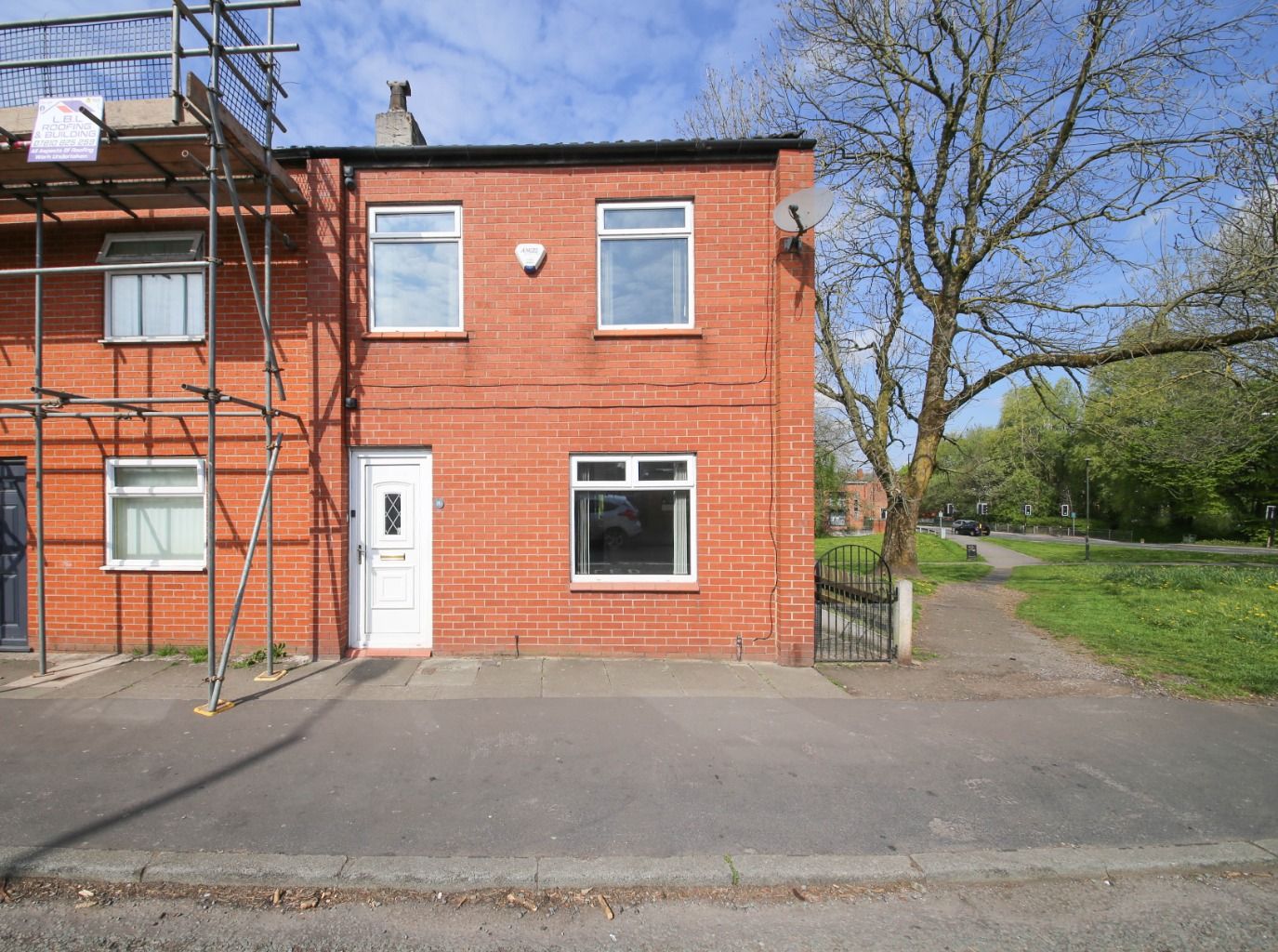 3 bed semidetached house for sale in Chapel Green Road, Hindley, Wigan