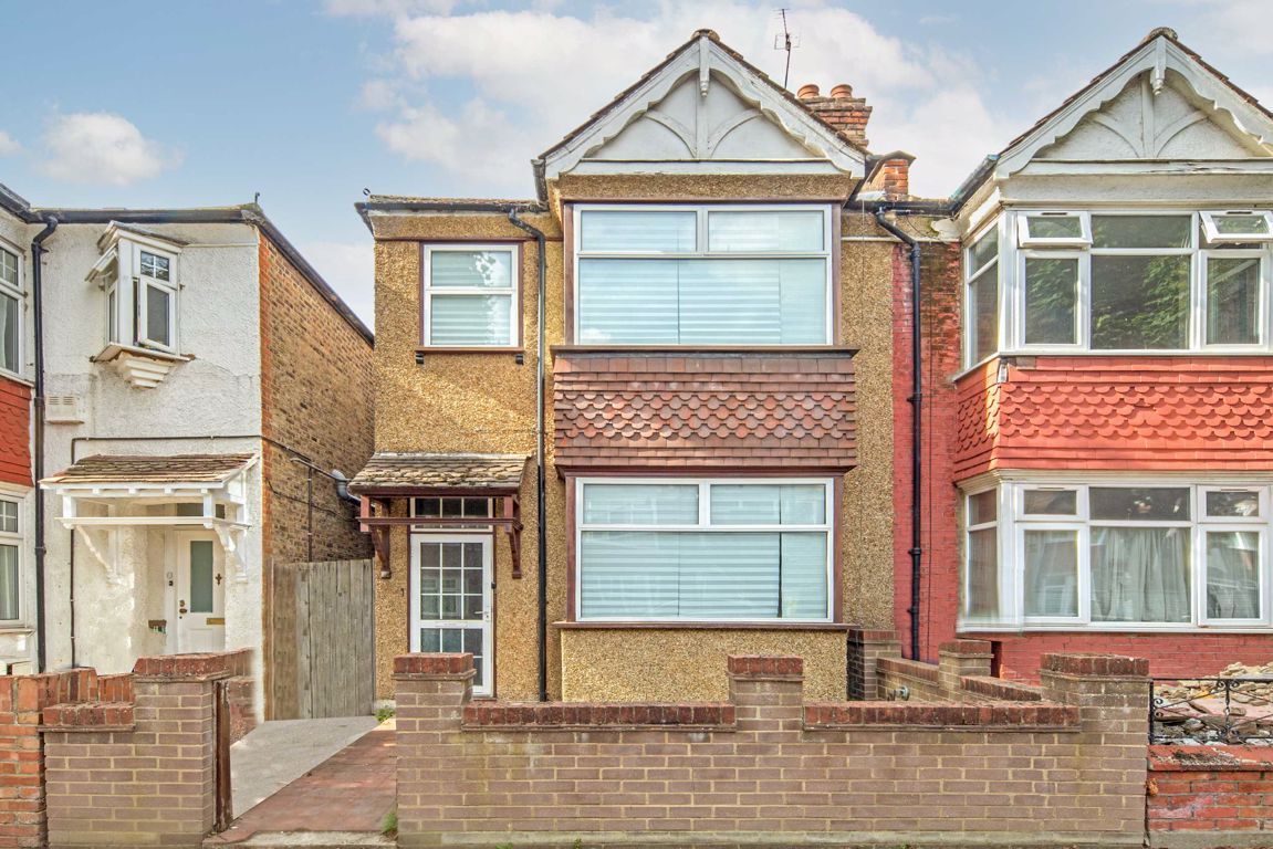 3 bed semidetached house for sale in Sydney Road, London W13 Zoopla