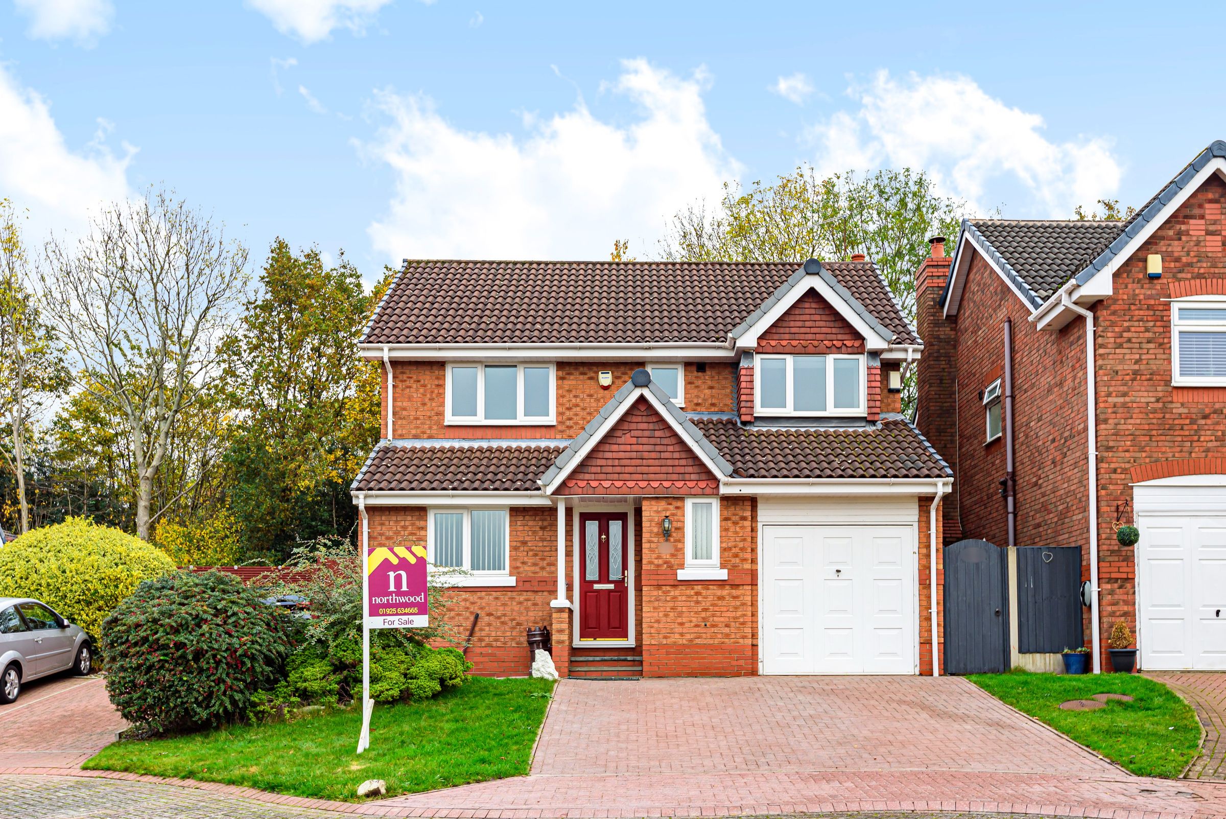 4 bed detached house for sale in Mossdale Close, Great Sankey