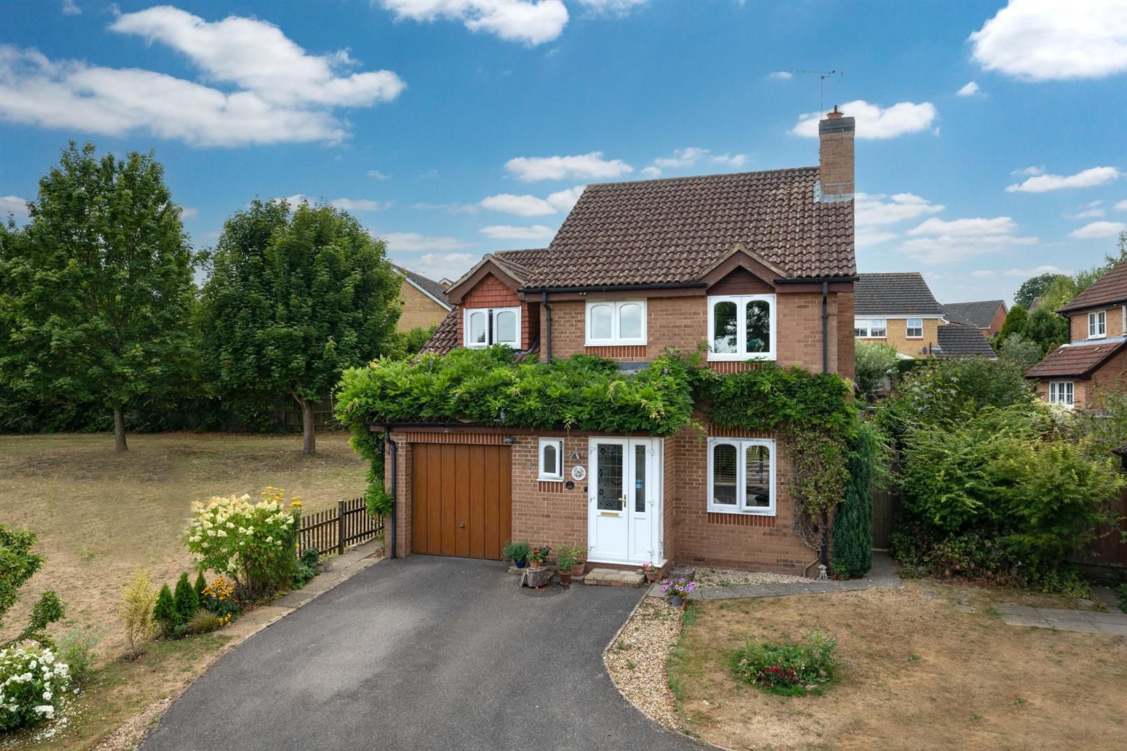 4 bed detached house for sale in Betjeman Way, Gadebridge, Hemel