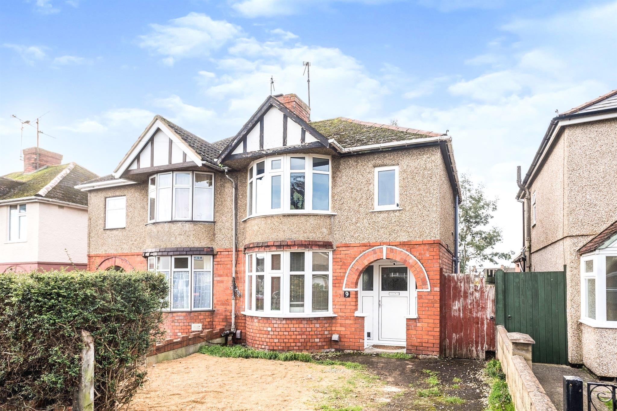 3 bed semidetached house for sale in Church Walk North, Swindon SN25
