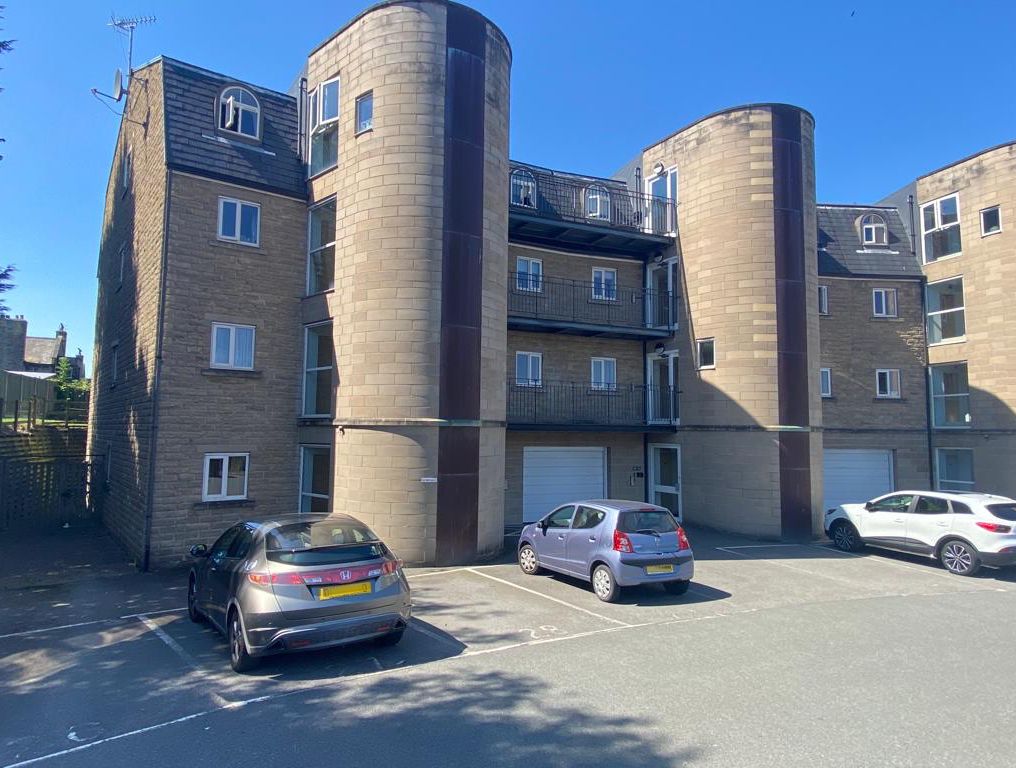 2 bed flat for sale in Ingwood Parade, Greetland, Halifax HX4 Zoopla