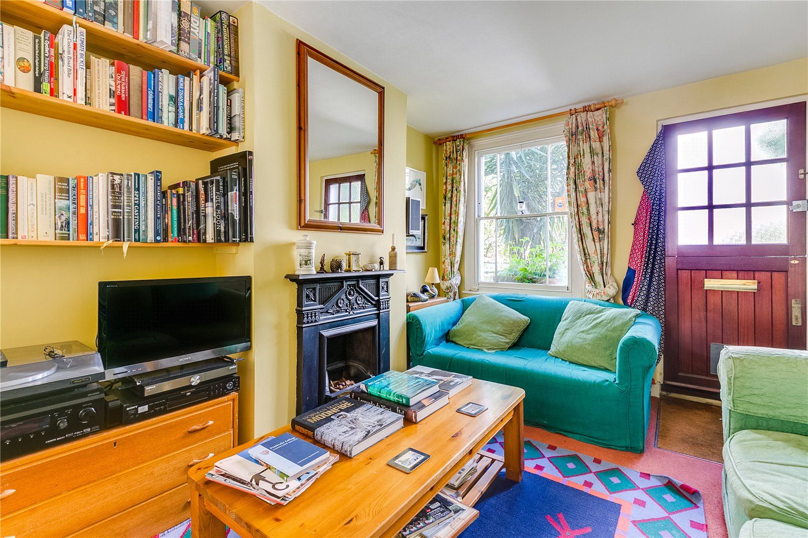 Thorne Passage, London SW13