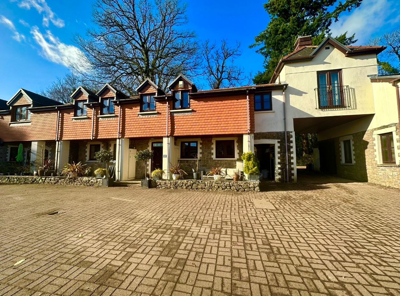 5 bed terraced house for sale in Talygarn, Pontyclun CF72 Zoopla