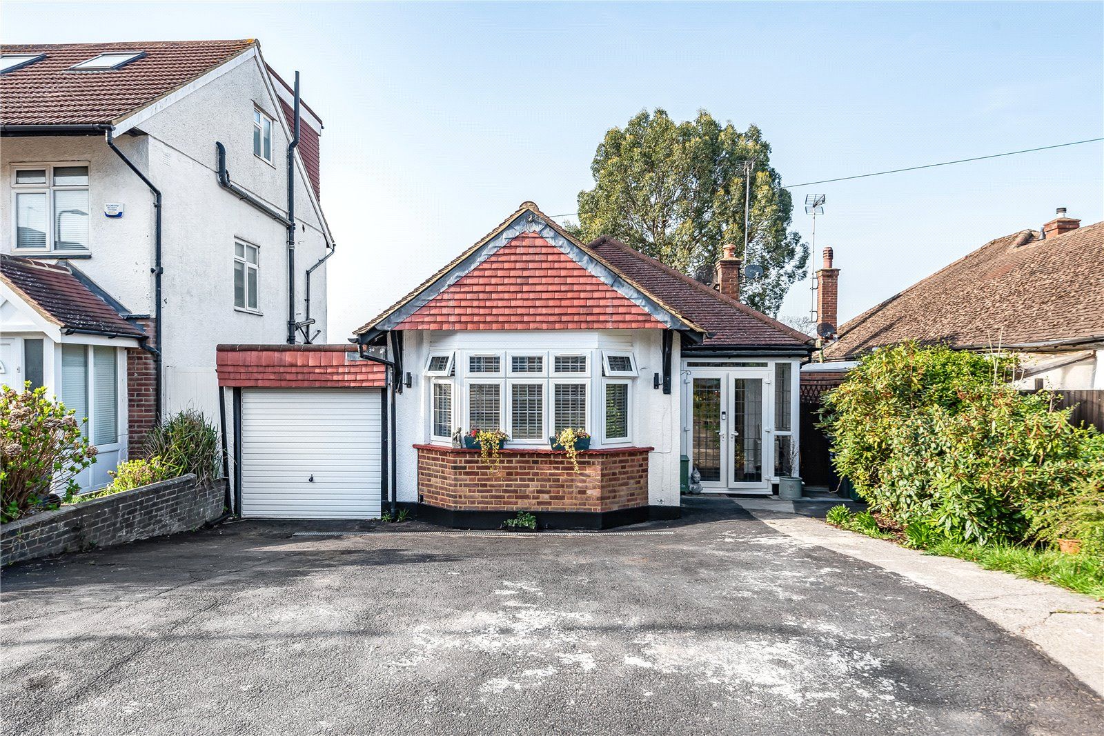 3 bed bungalow for sale in Old Fold View, Hertfordshire EN5