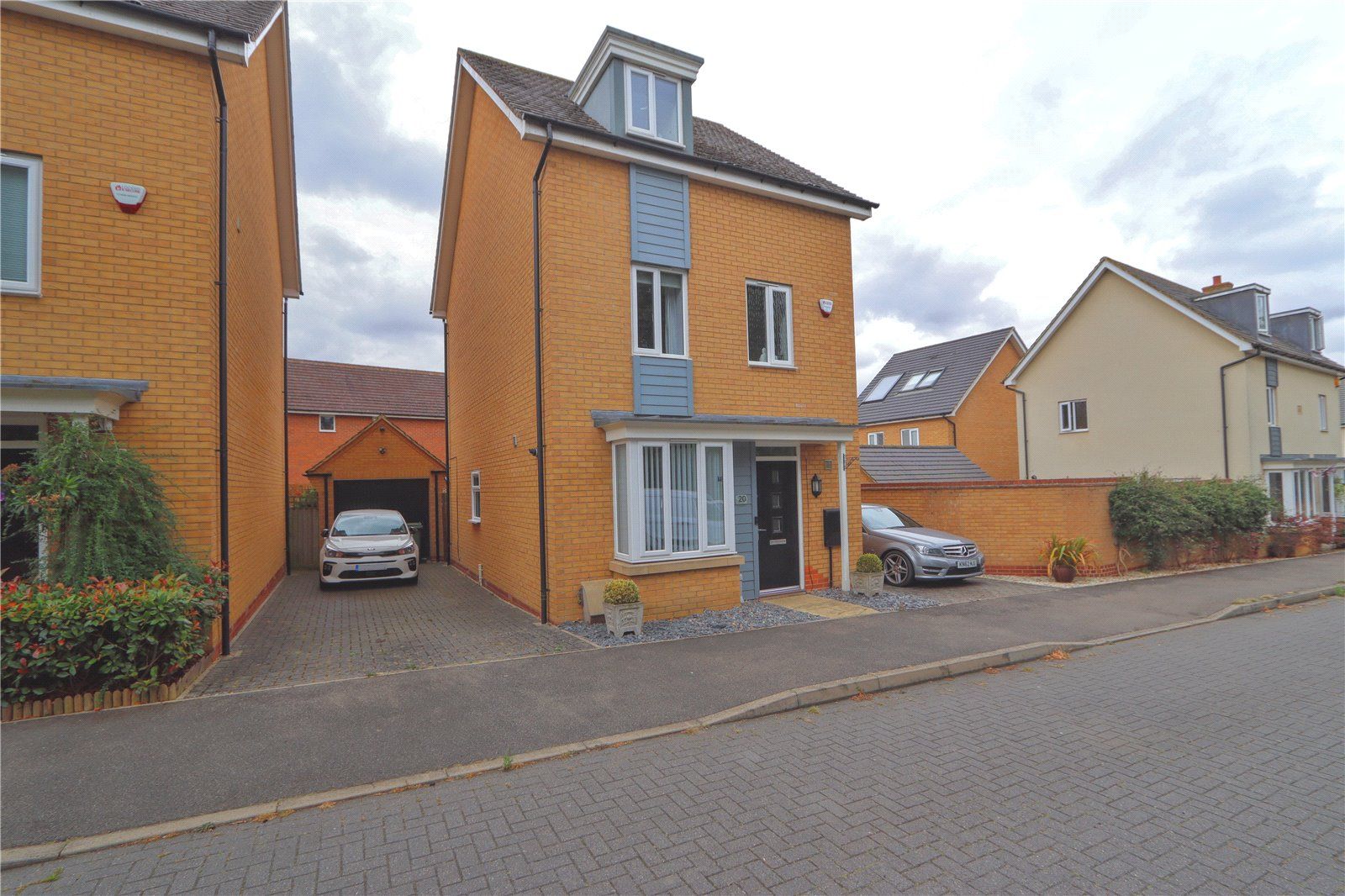 4 bed detached house for sale in Wilkinson Crescent, Wolverton MK12