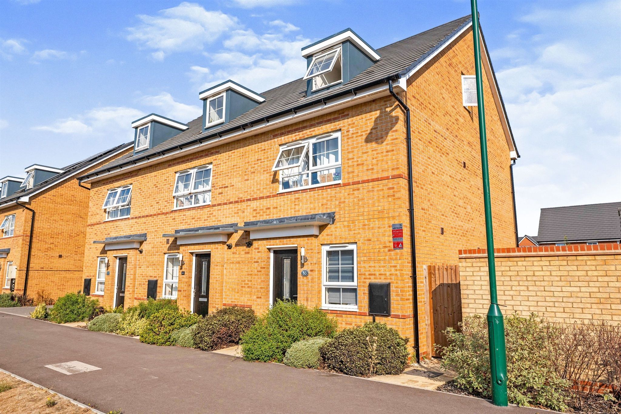 4 bed end terrace house for sale in Aqua Drive, Hampton Water
