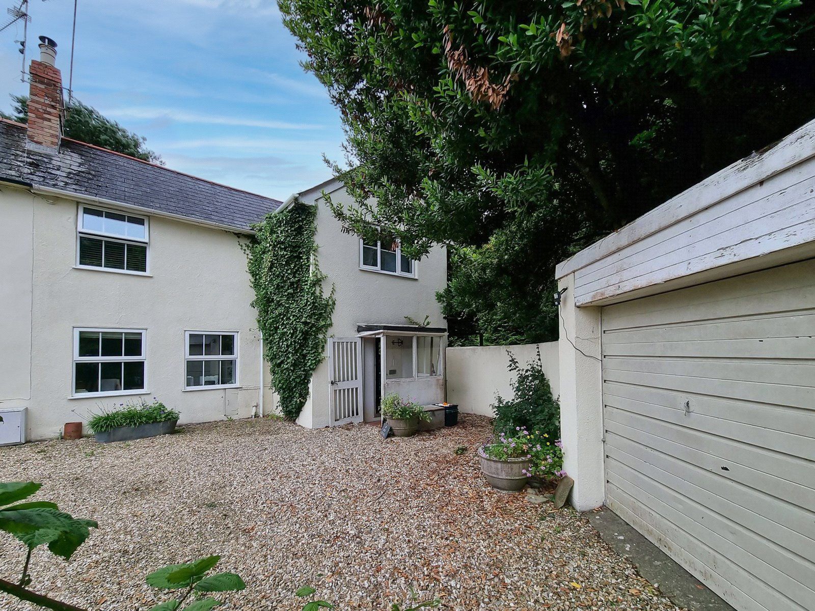 3 bed end terrace house for sale in High Street, Chard, Somerset TA20