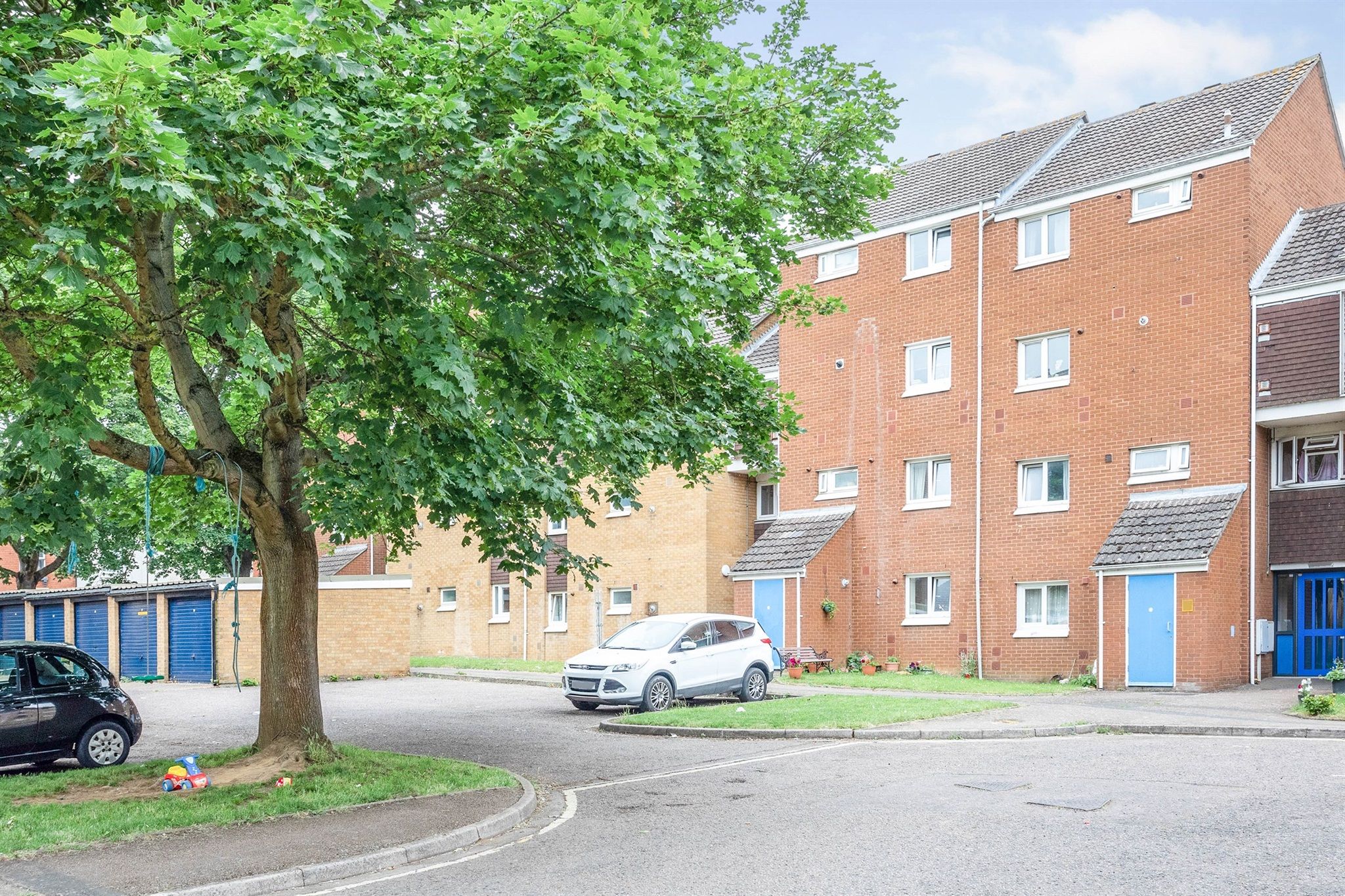 Lawrence Court Northampton NN1  