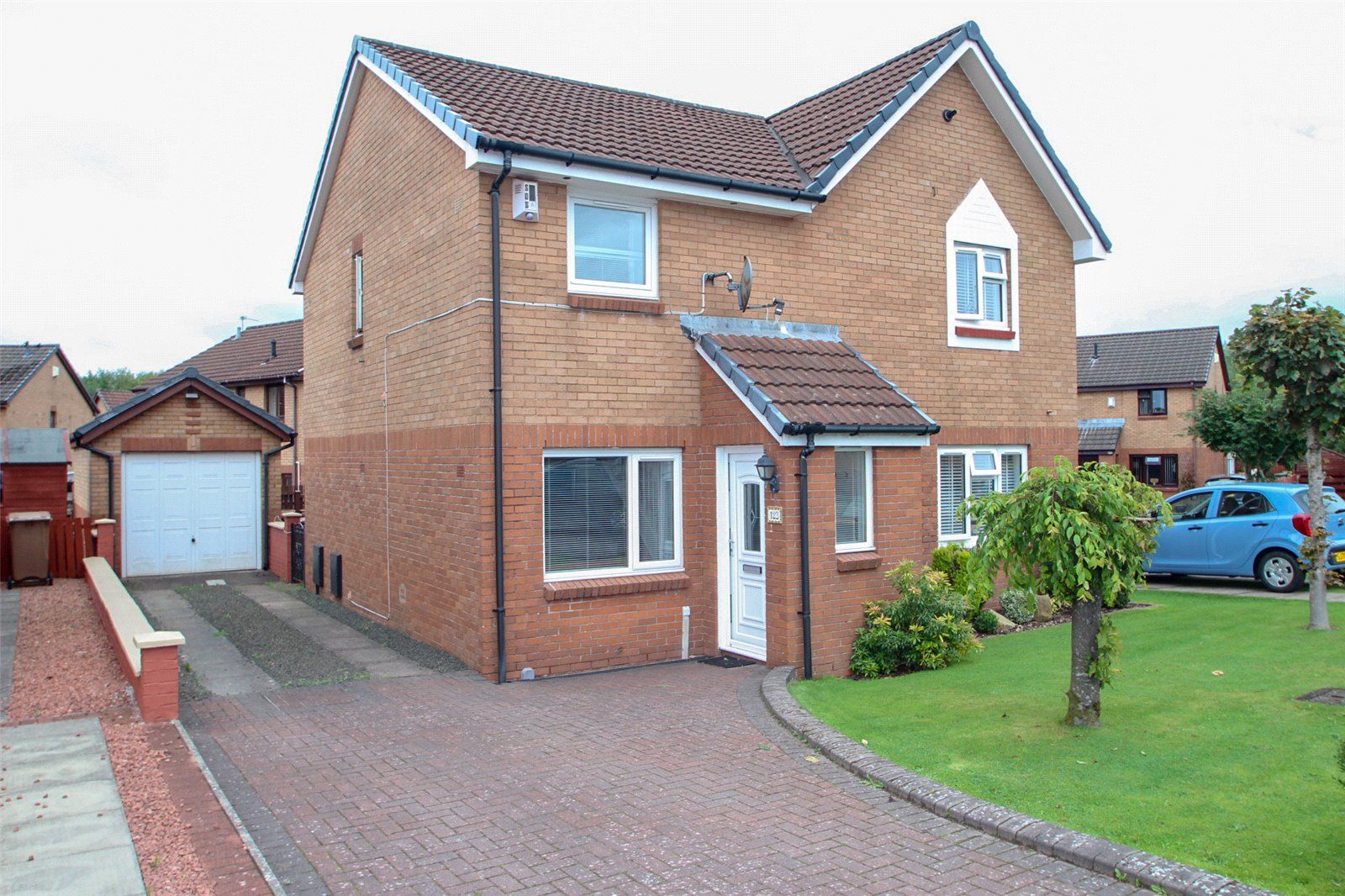 2 bed semidetached house for sale in Ritchie Park, Johnstone PA5 Zoopla