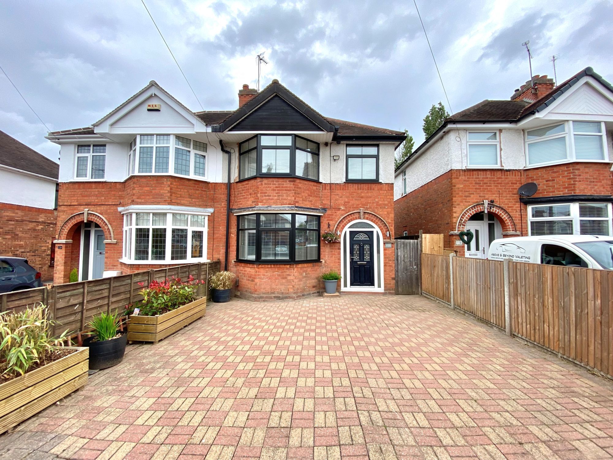 3 bed semidetached house for sale in Greenmoor Road, Nuneaton CV10