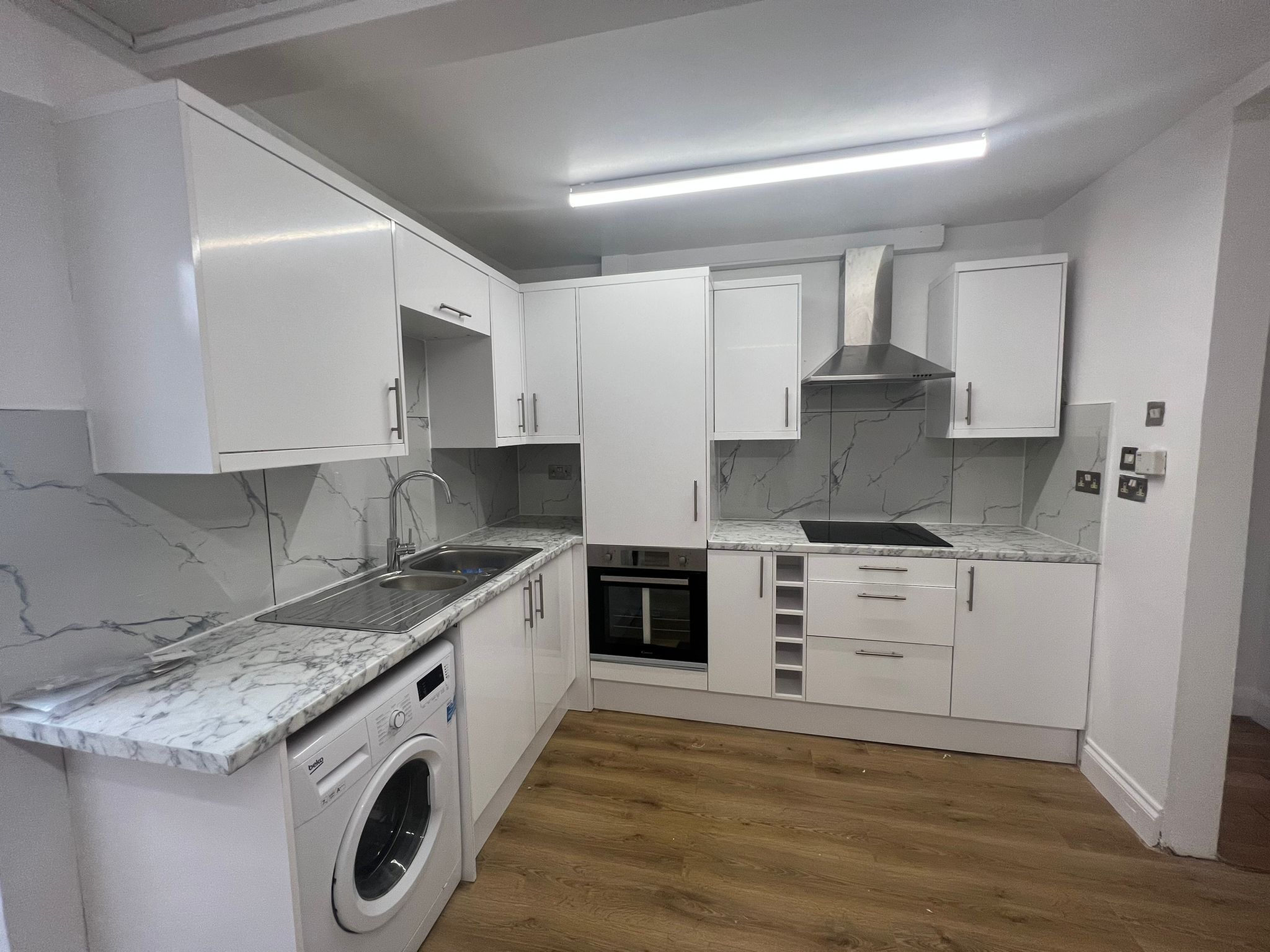 6 bed semidetached house for sale in Inverness Drive, Hainault IG6