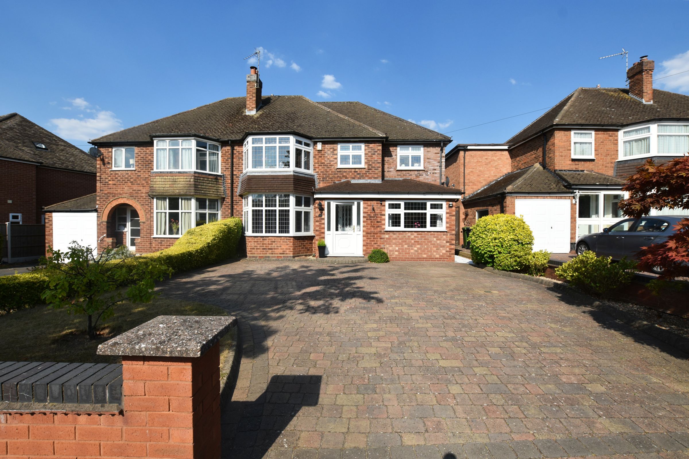 6 bed semidetached house for sale in Cheltondale Road, Solihull B91