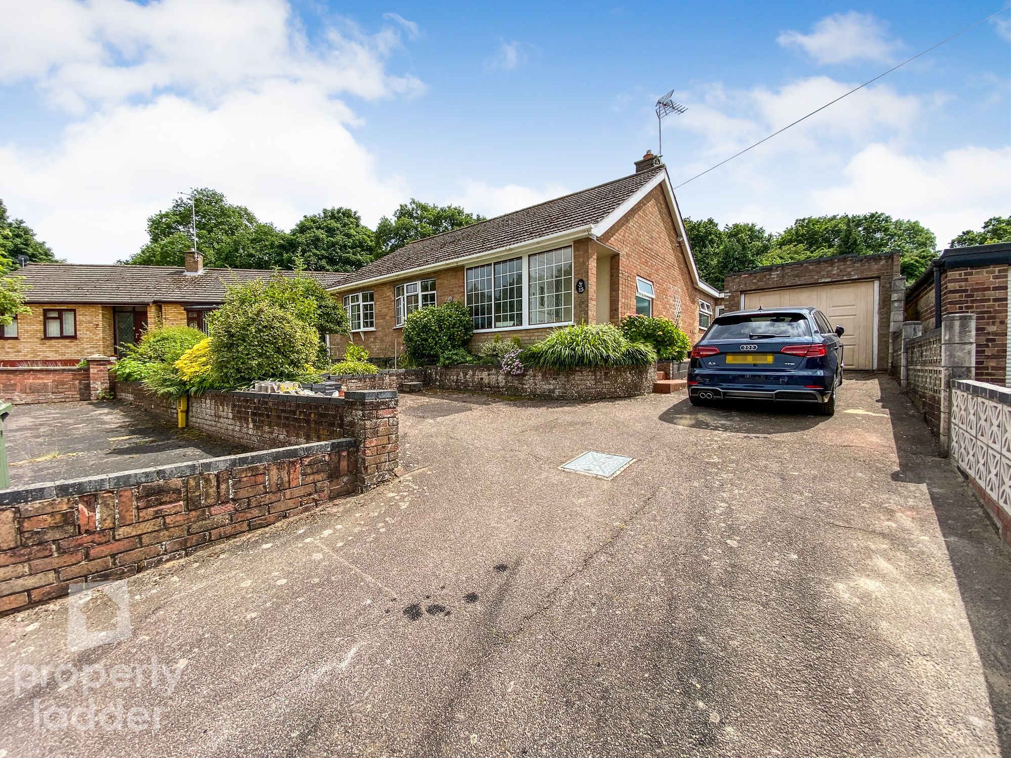 3 bed detached bungalow for sale in Layton Close, Drayton, Norwich NR8