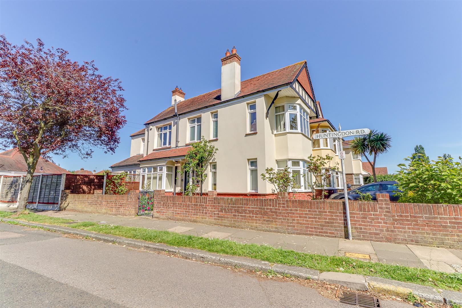 3 bed detached house for sale in Northumberland Crescent, SouthendOn