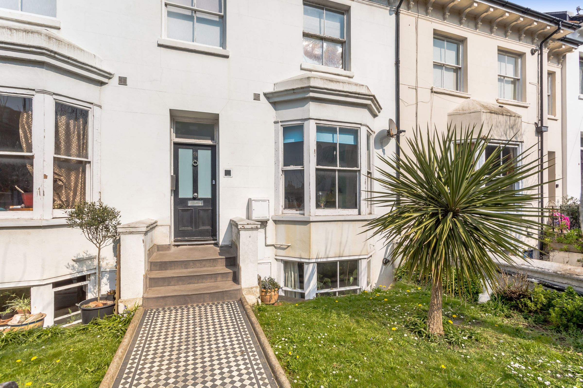 2 bed flat to rent in Buckingham Place, Brighton BN1 Zoopla