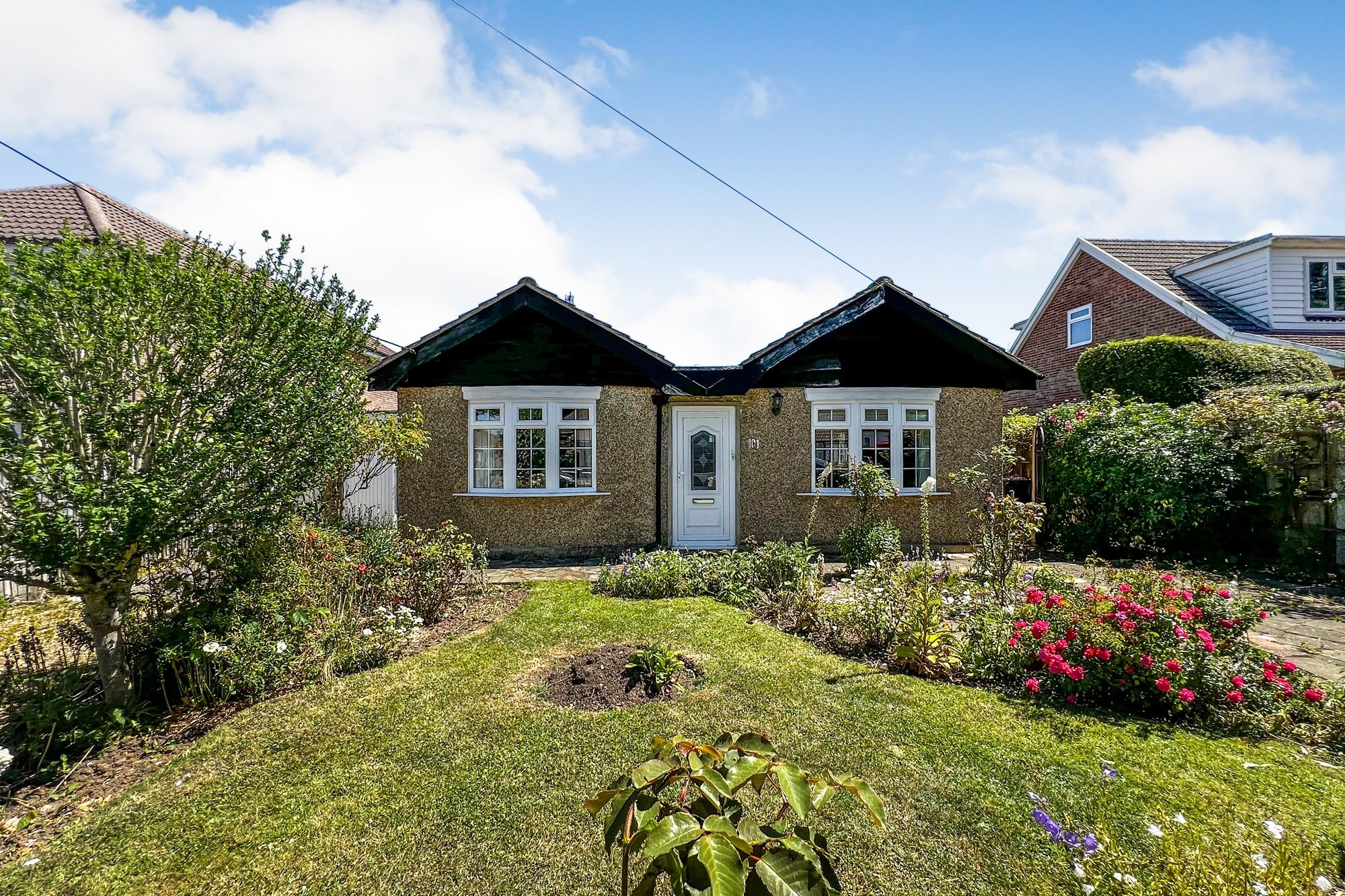 3 bed detached bungalow for sale in Village Green Avenue, Biggin Hill