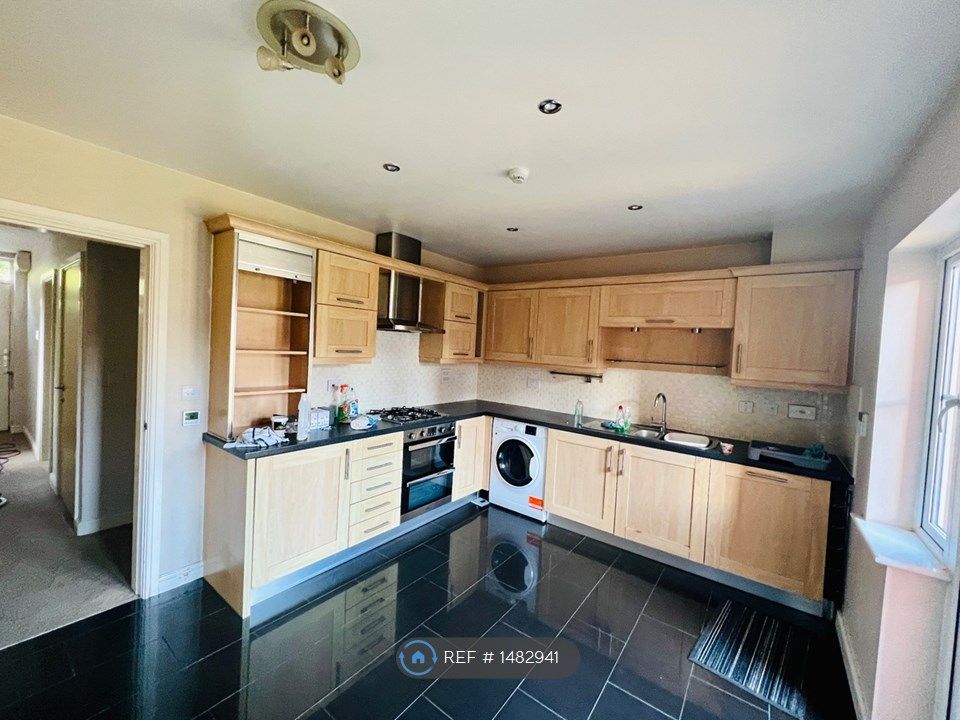 4 bed terraced house to rent in Danvers Way, Fulwood, Preston PR2 Zoopla