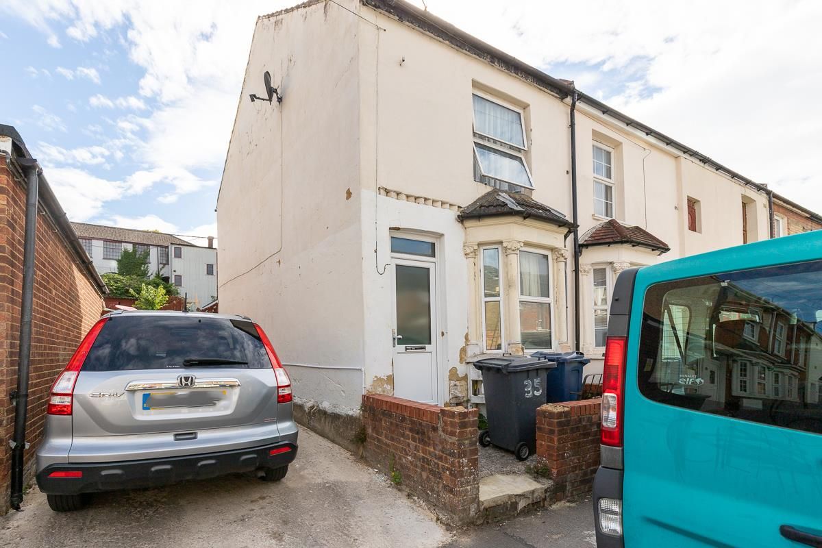 3 bed property to rent in Upper Green Street, High HP11 Zoopla