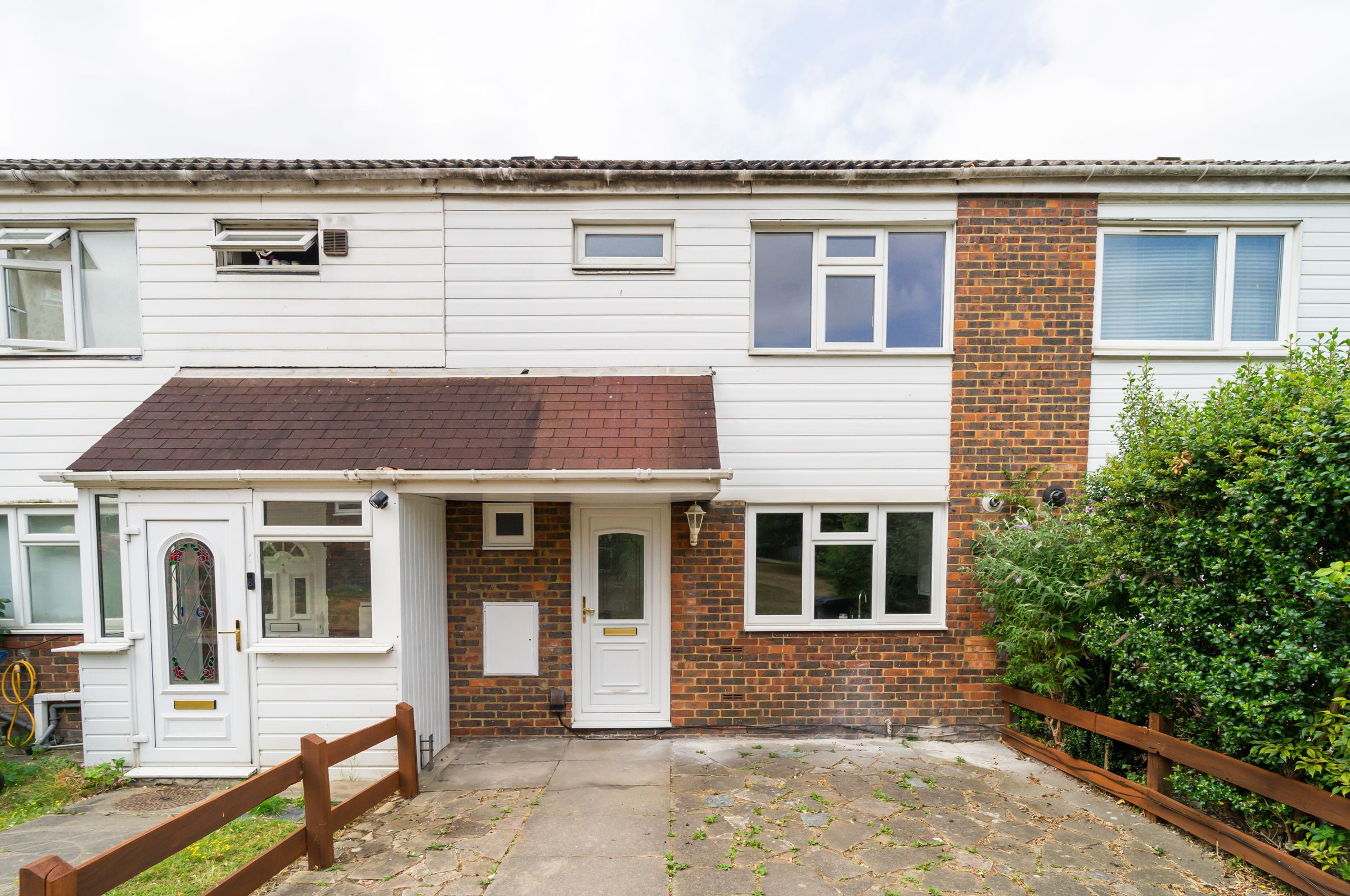 3 bed terraced house for sale in Brook Meadow, London N12 Zoopla
