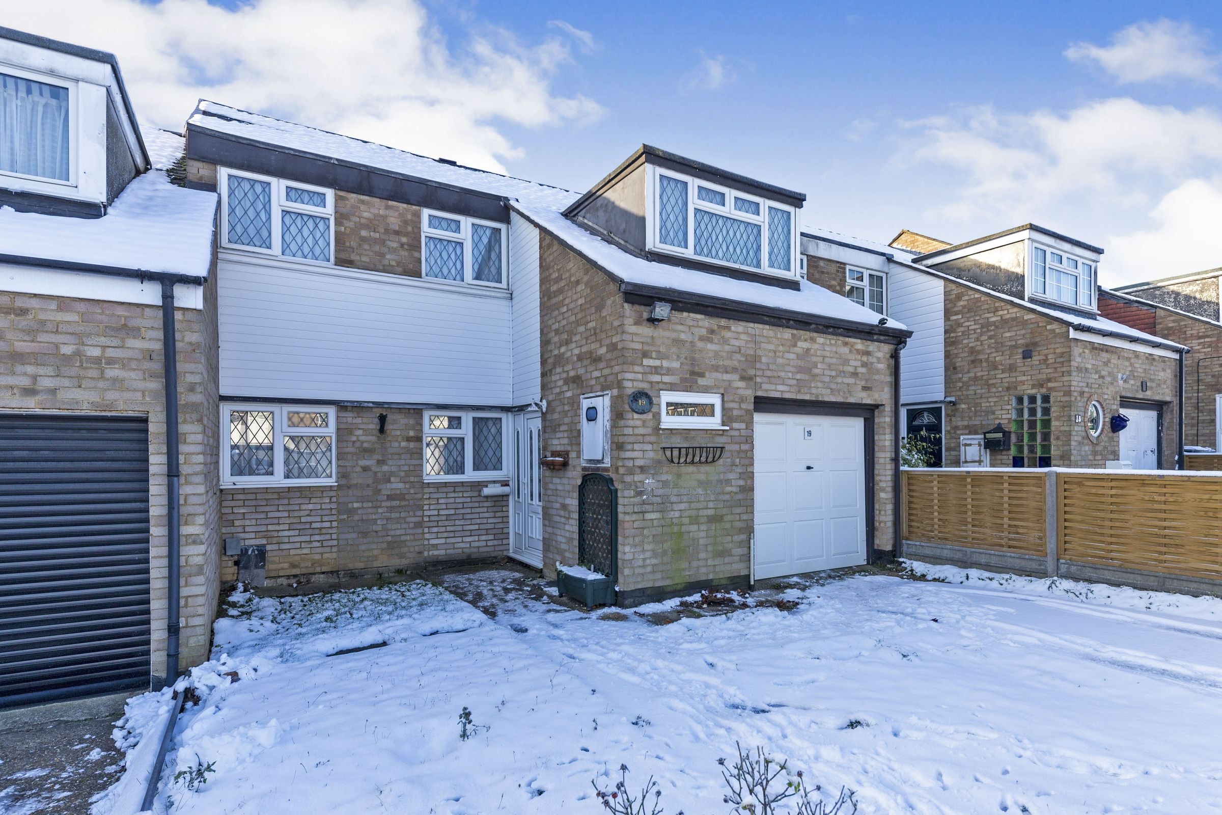 3 bed terraced house for sale in Lannock, Letchworth Garden City SG6